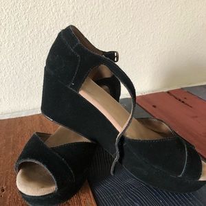 TOMS wedge, platform shoes size 8